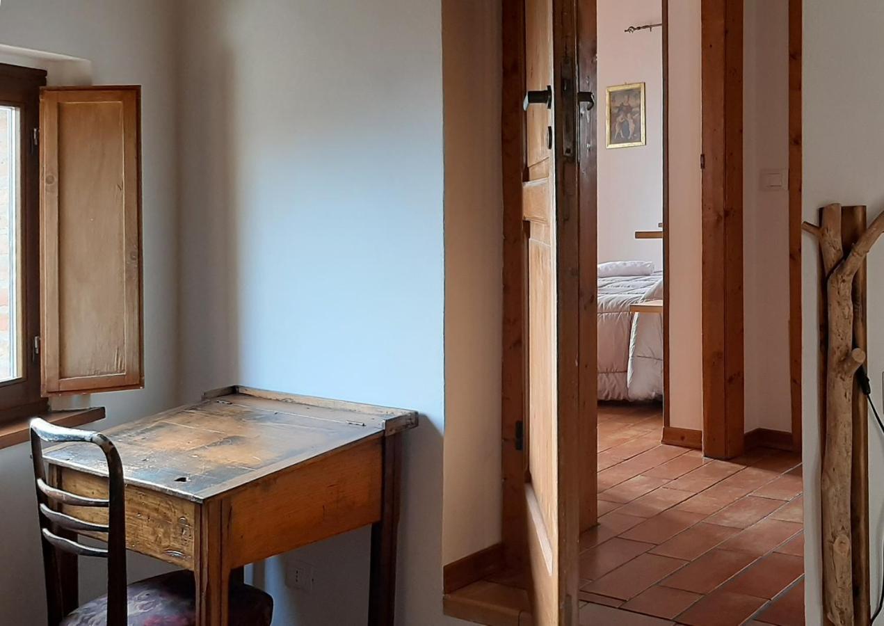 Country House Ca' Vernaccia Vendégház Urbino Kültér fotó